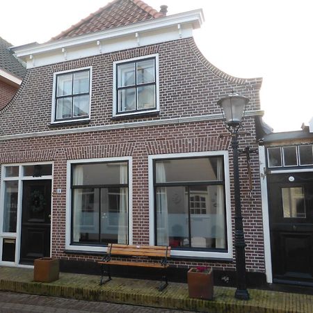 دِن بورِخْ B&B Bureau Warmoesstraat المظهر الخارجي الصورة