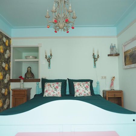 دِن بورِخْ B&B Bureau Warmoesstraat المظهر الخارجي الصورة